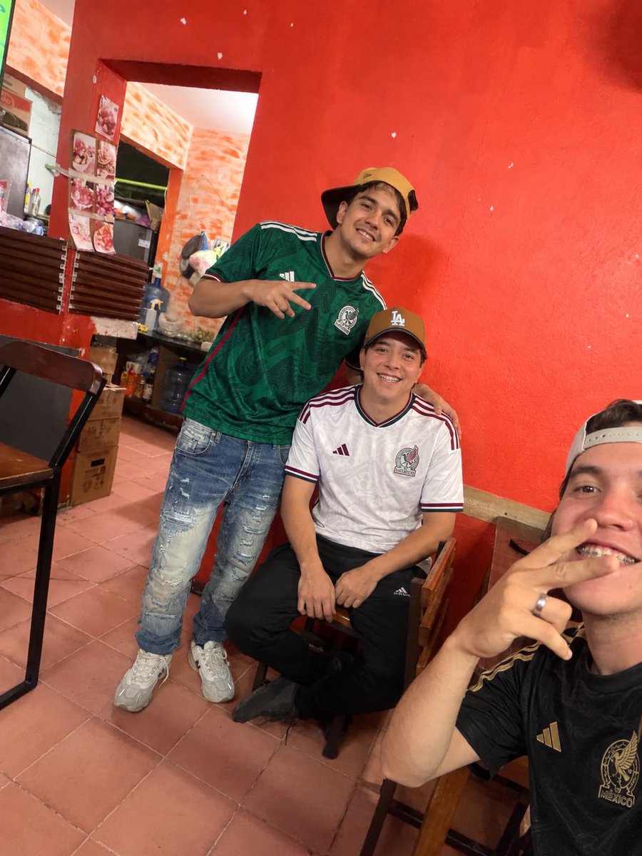 EmmanuelNuCi10's tweet photo. #LaEraDeRafa vamos  mexicoooo
#LaEraDeRafa 
#vamosmexico saludos desde Tamazula de Gordiano Jalisco! 🤜🏽🤛🏽 https://t.co/tyEmOZbajy