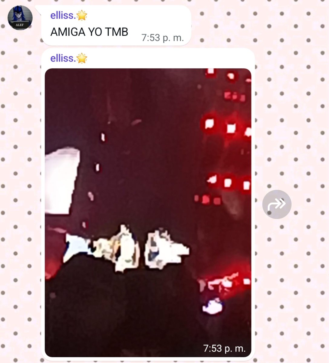 hyuunknow's tweet photo. clarito veo a tomoya en la foto https://t.co/FvEwLtg1Nk
