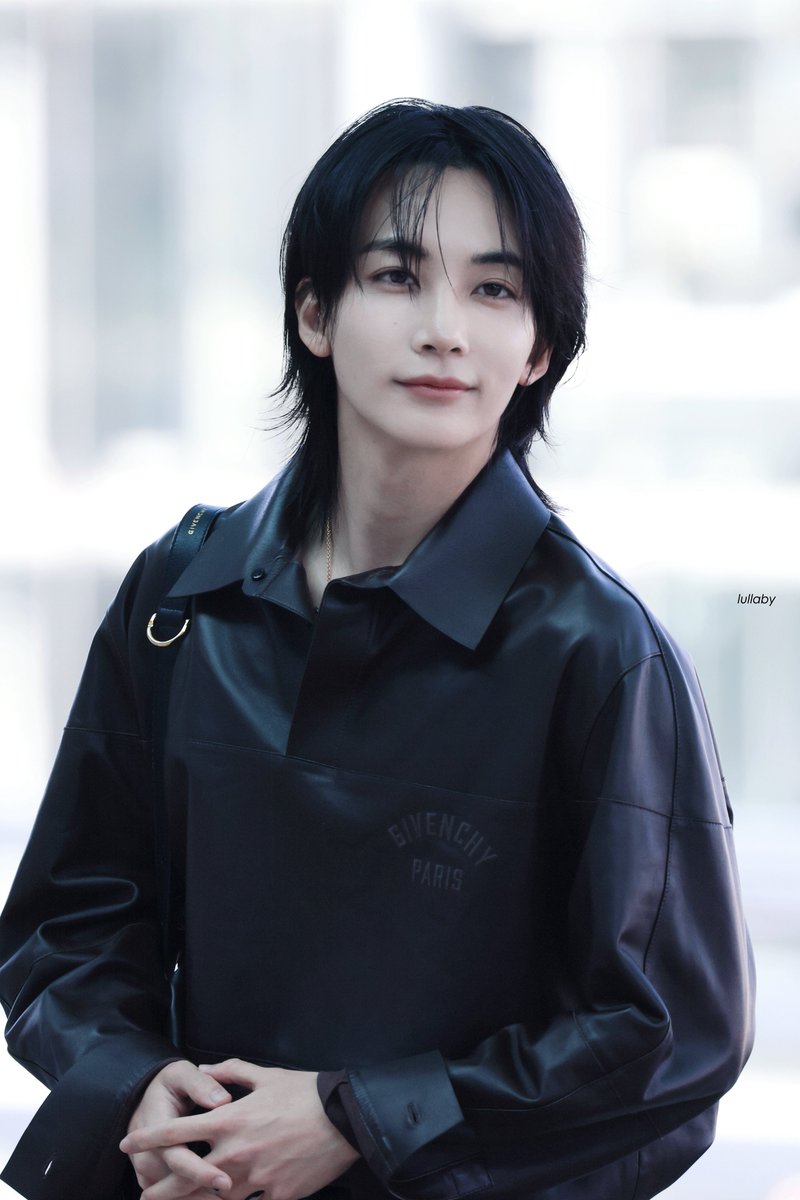 lullaby_1004yjh's tweet photo. 260930 ICN
GIVENCHY

#정한 #윤정한 #JEONGHAN
#ジョンハン #尹净汉 
#세븐틴 #seventeen
@pledis_17 https://t.co/HQ18tJKJPO