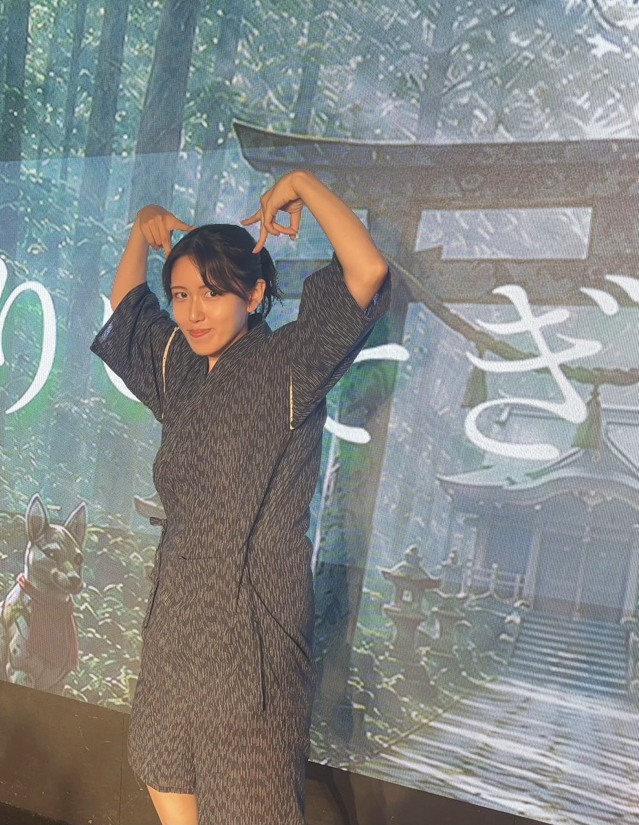 himawaridesuv's tweet photo. おはようございます🌻

#とりいそぎ東に の見逃し配信チケットが本日22：00までの販売となっています🙌🙌
まだまだ間に合いますよ〜💨
最後に🦊ポーズで✌️

今日も1日頑張っていきましょ〜✨ https://t.co/zV23cgGL01
