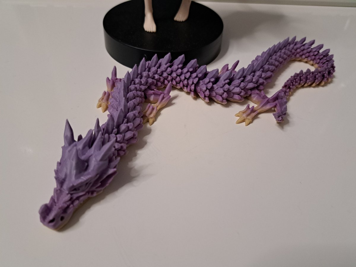 _ffx0's tweet photo. ゆかりさんみたいな色になったドラゴン https://t.co/YQwUNjgUsI