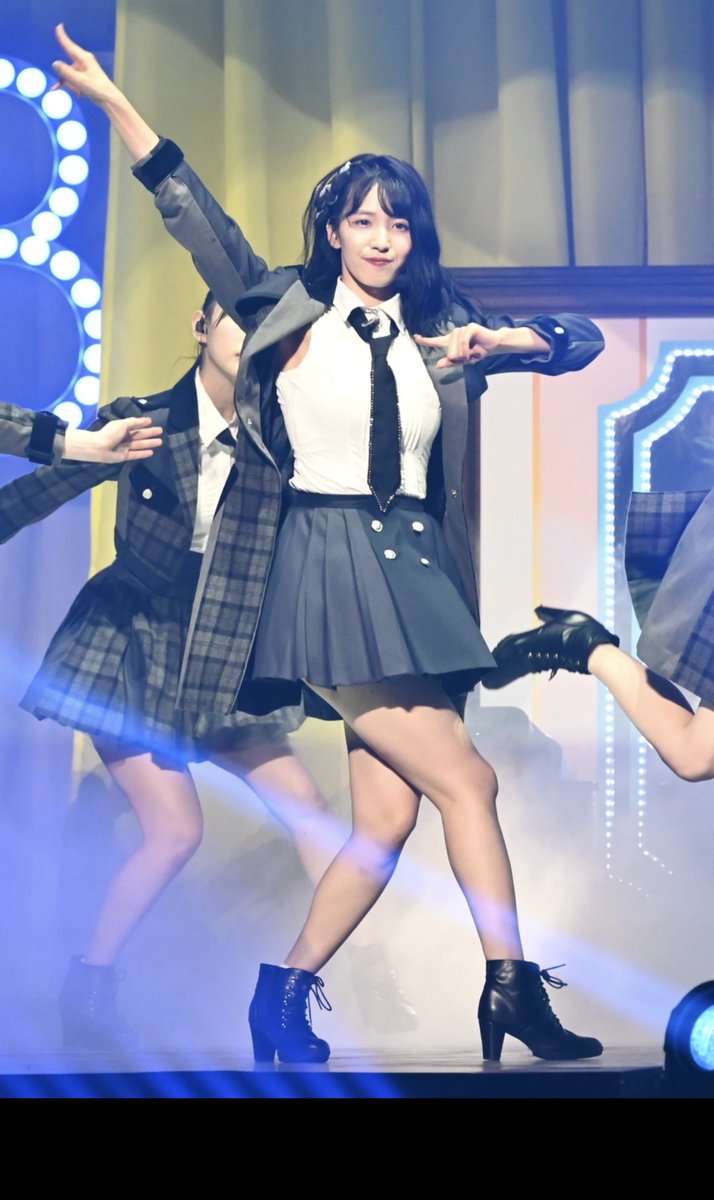 ZlUJlxPWOhi6mtc's tweet photo. #AKB48全員好きishコンサート
#下尾みう 
ダンスと言えばみう姫素晴らしい♥️色っぽい♥️ https://t.co/cD8lAcRJlF