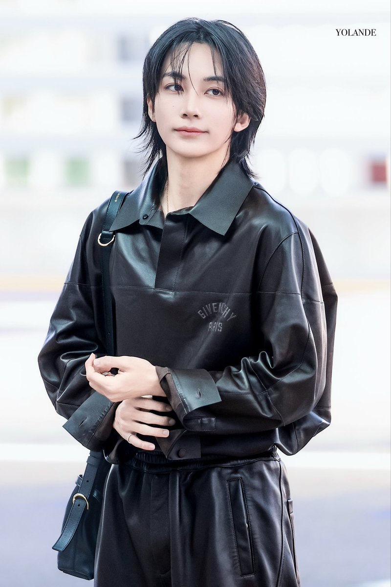 Svt_yolande's tweet photo. 260930
#JEONGHAN #세븐틴 #정한 #ジョンハン #SEVENTEEN @pledis_17 https://t.co/QyJK7PzgpR