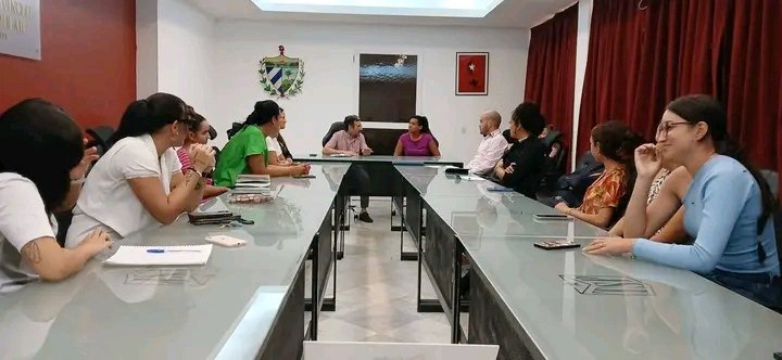 RicardoRGomezR's tweet photo. Estudiantes de últimos años de la carrera de Derecho de la Universidad de La Habana, se vinculan al Tribunal Provincial Popular de la capital. https://t.co/frNLN6pXtJ