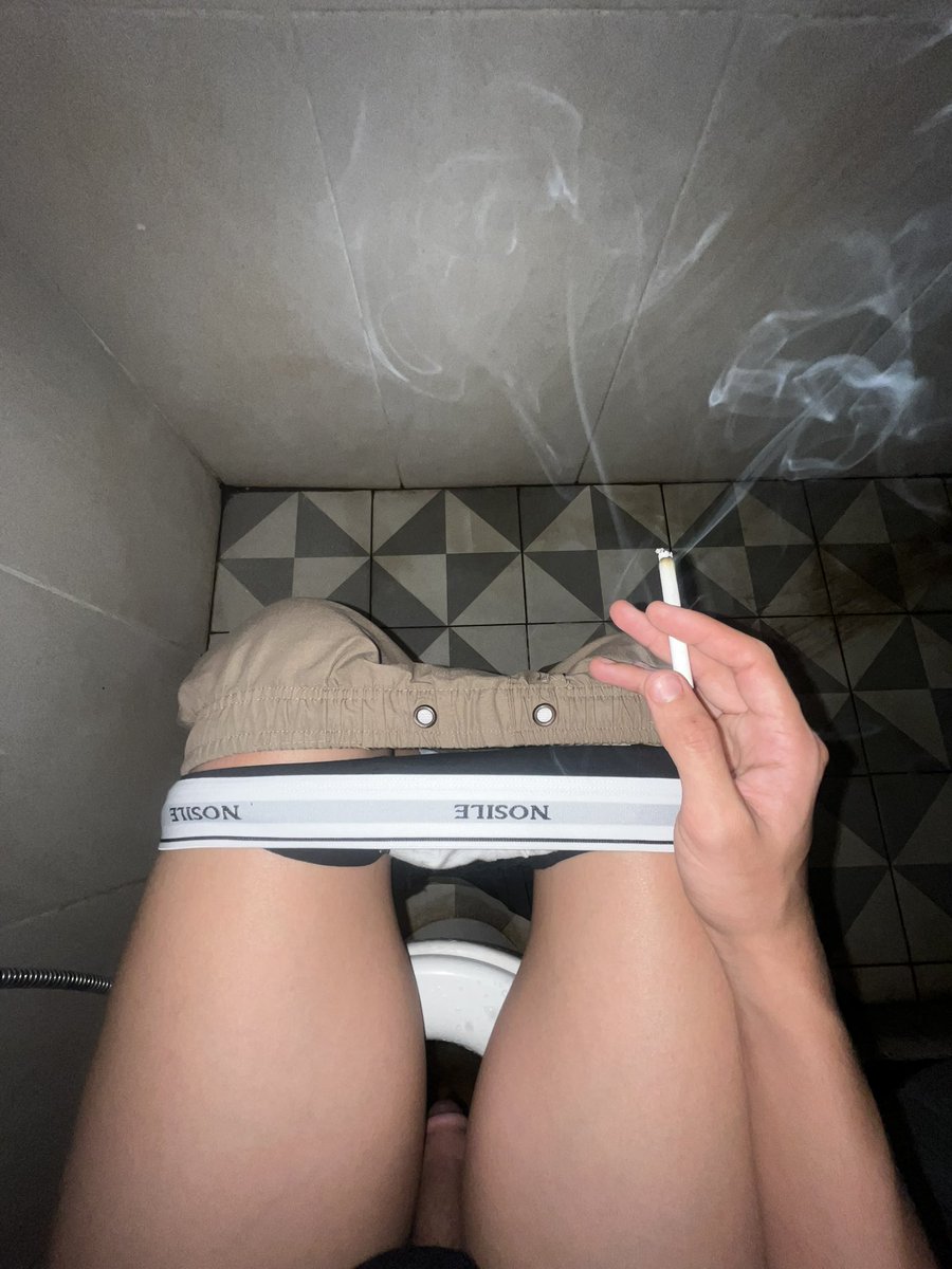 Leoxmlm's tweet photo. Nikmat 💨 https://t.co/m6txM57X7V