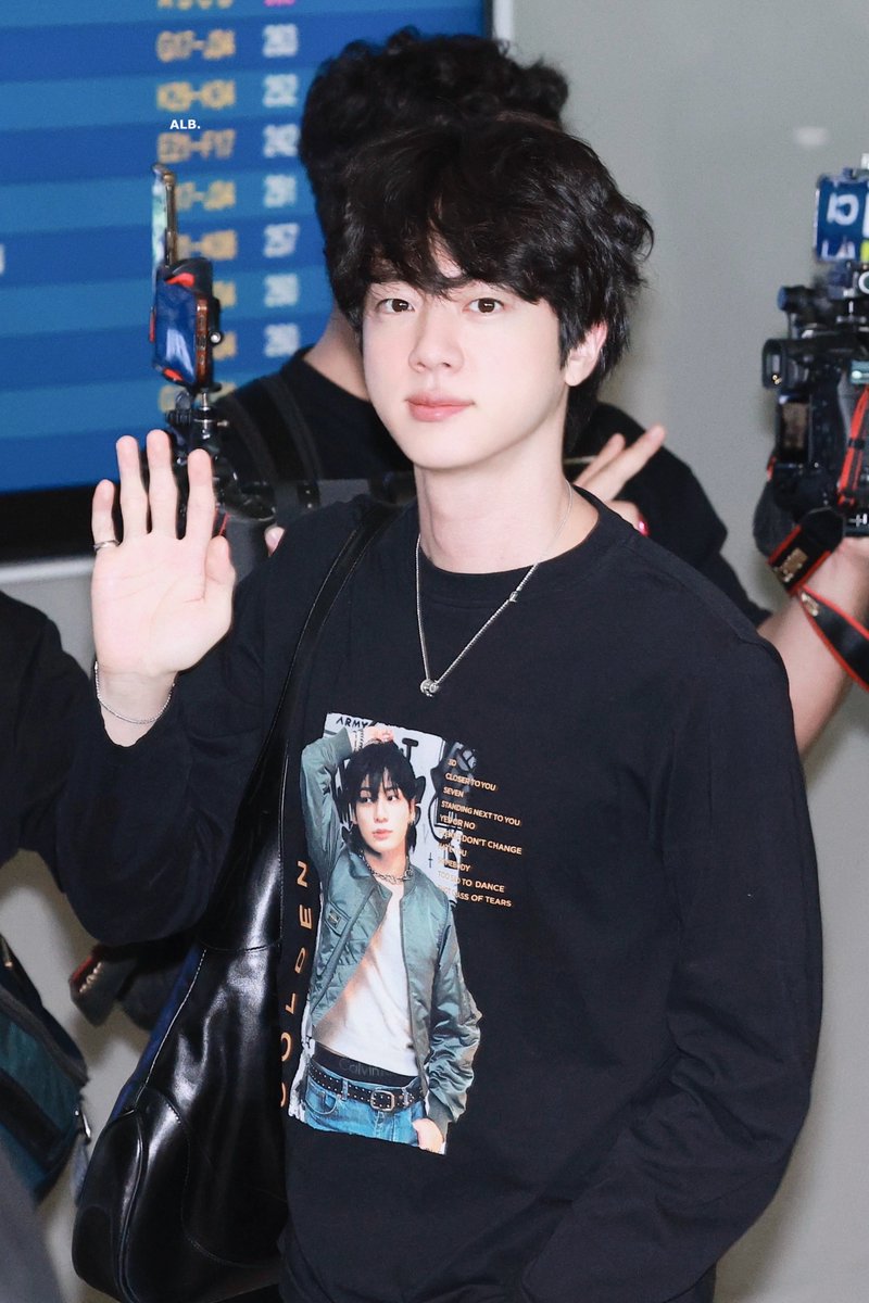ALittleBraver92's tweet photo. 260930  Pre

cuteeeeeee

#방탄소년단진 #김석진 #석진 #진 #BTSJIN #JIN 
#BTS_WORLDTOUR_ARIRANG
@BTS_twt https://t.co/eSqQ1c9ot4