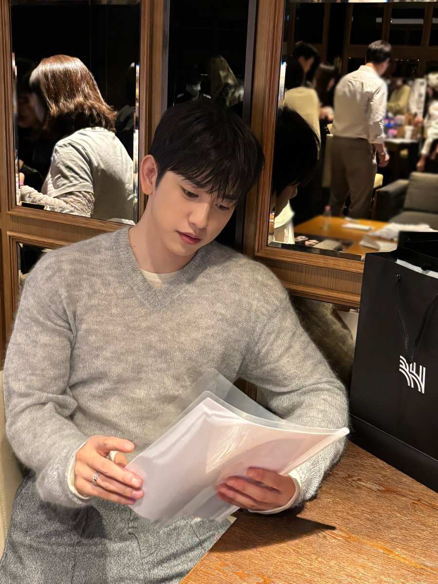 peachpage_net's tweet photo. 260930 녕스타그램 #100일거짓말 🤞🕰️

https://t.co/Cp1wssY1X0

#박진영 #진영 #ParkJinYoung #Jinyoung https://t.co/SOrFMCmAlZ