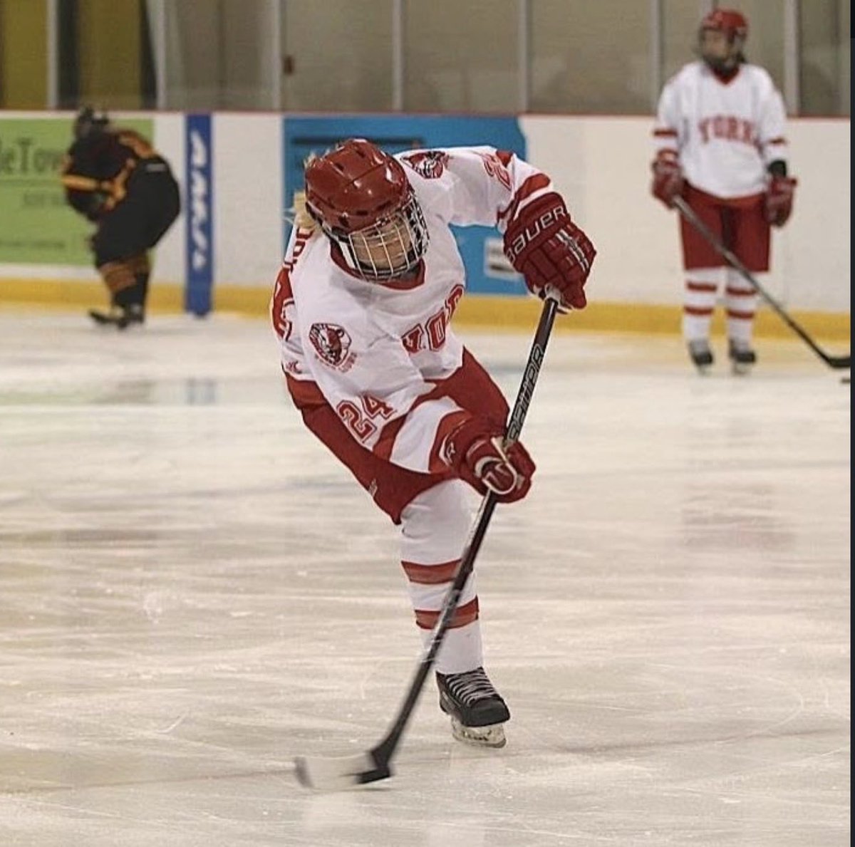 WheatCityWild's tweet photo. 🅰️ Assistant: Lindsay Thiessen (D) 

A local product with an elite resume! Lindsay played for Notre Dame and York University before taking her game overseas to play professionally in Europe. 🛡️ https://t.co/5G33uDPGmS