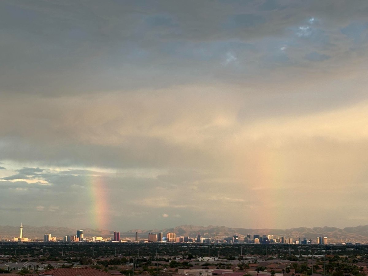 KevinJanison's tweet photo. Let’s just put a bow on Tuesday!  Rainbow-palooza captured by Jerry Adler, Janben Santos, Heather Lange and Jackie Perkins-Biesi. https://t.co/QmX7kUVOh4