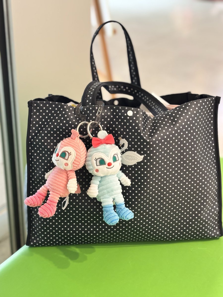 Rchan_panna's tweet photo. アンパンマンミュージアム限定マスコットのラテが人気だけど、私はこのタイプが好き🫶🩷
でもラテの色味も可愛くて実物見たら買っちゃいそう← https://t.co/qA6asCjGcy