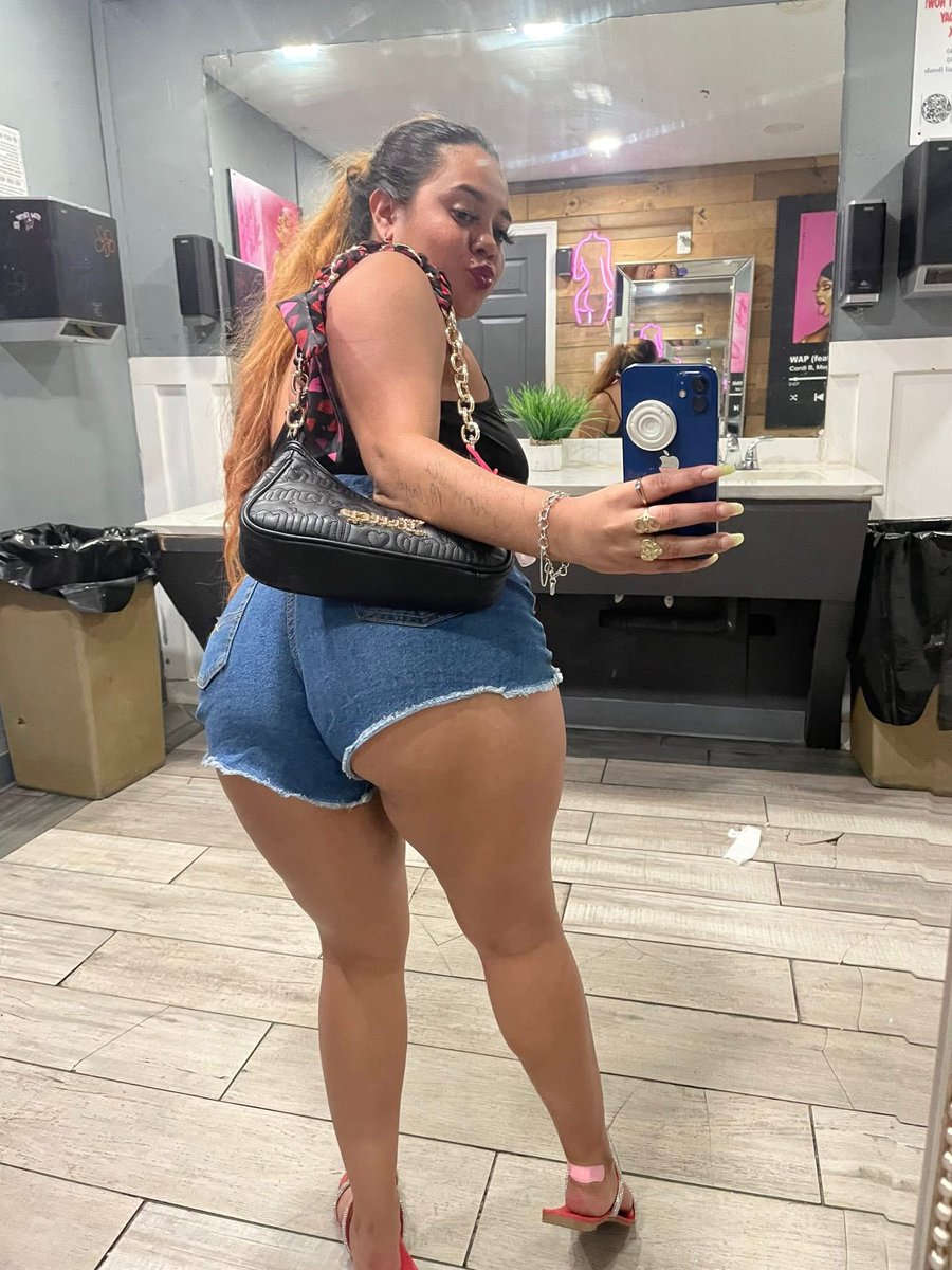 BigDA420's tweet photo. Chubby Horny 23 year old wanted my dick had her yelling 😮‍💨 #chubby #tx #361 #fatass #bmc https://t.co/gJFwsFnPY7