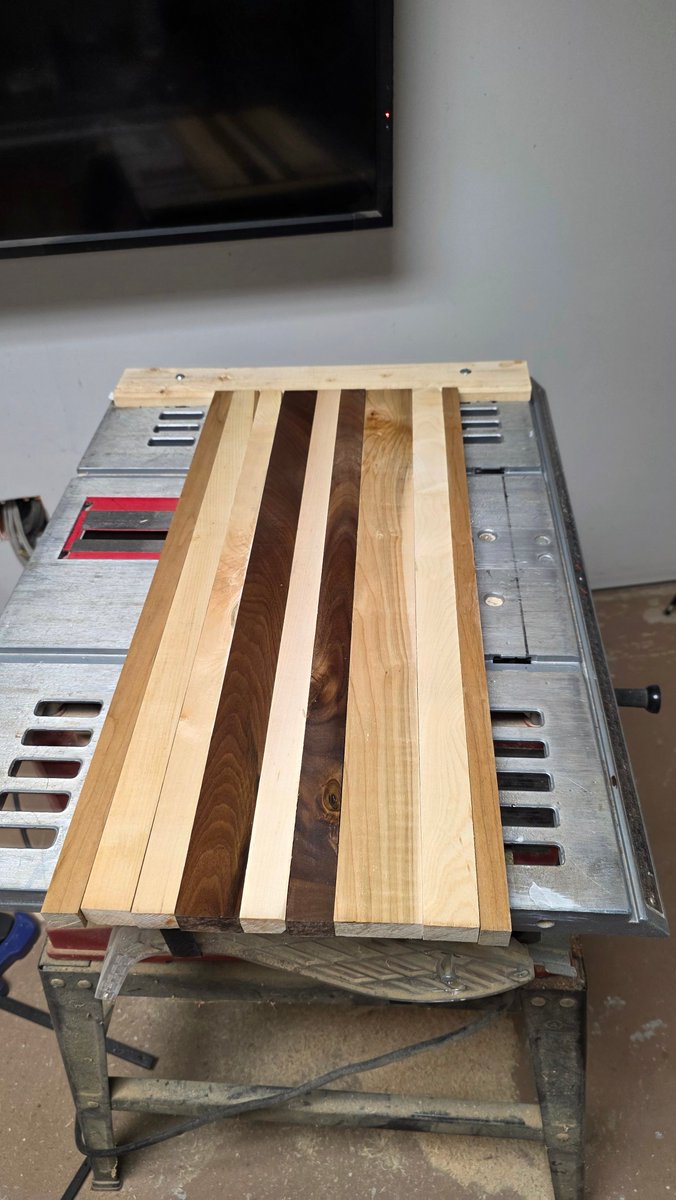 GDWorkbench's tweet photo. The first face-grain panel before crosscutting and reassembly into the repeating end-grain pattern. Project GD-P-183: https://t.co/Z9ZMRqHWlJ #GDWorkbench #Woodworking https://t.co/5VKp7Y9l6Y