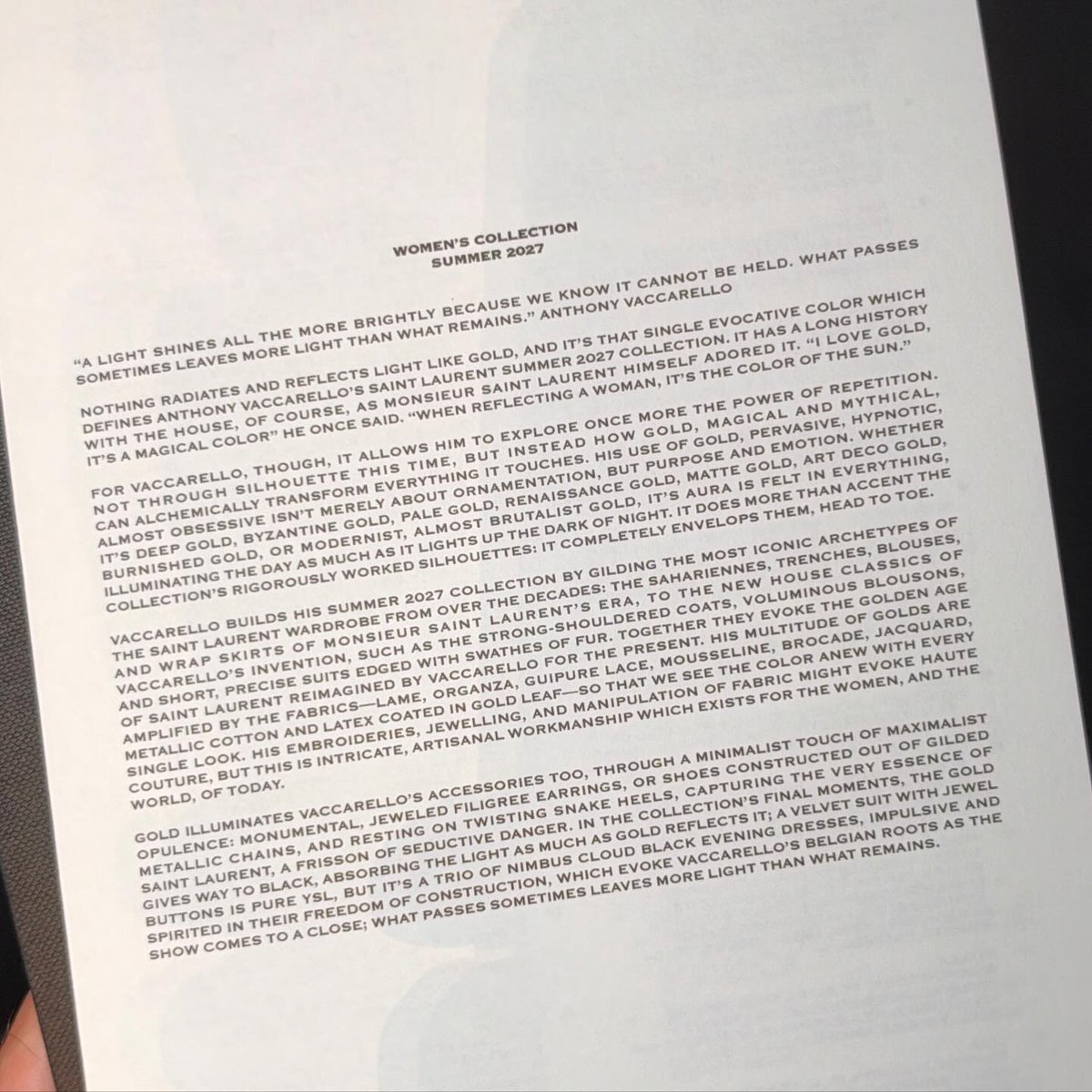 cew_br's tweet photo. 📝 Na seção "Thanks To" da Saint Laurent Summer 2027 Women’s Collection, destinada aos convidados da coleção, Antony Vaccarello deixou uma nota de agradecimento com os com nomes de pessoas que fizeram parte de sua trajetória durante seus 10 anos na Saint Laurent

E entre os nomes citados está CHA EUNWOO! 🥹💙 

As notas do desfile podem marcar o fim dos 10 anos de Vacarello na YSL

#CHAEUNWOO #차은우
@CHAEUNWOO_offcl