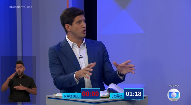 pedrovflima's tweet photo. "O trecho da orla em frente ao seu apartamento está feito", alfineta João Campos

#eleições #debatenaglobo https://t.co/nMYH0R9i14