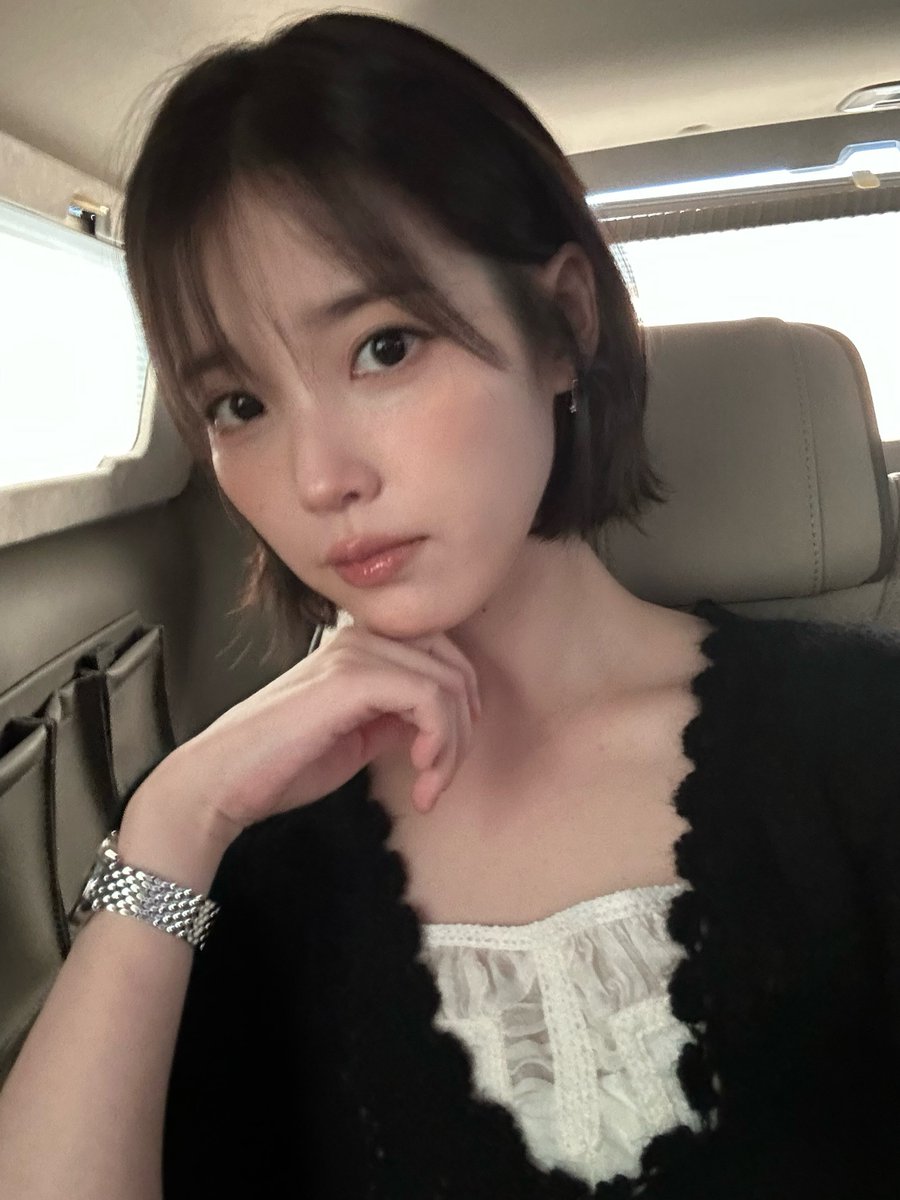 iuedelweiss's tweet photo. 아이유 피셜, 내년 5월 or 9월, 아니면 5월과 9월에 서울에서 콘서트!!

IU says she will hold a concert in Seoul next year, either in May, September, or both May and September.

#아이유 #IU #Concert https://t.co/9lkXQOVUL7