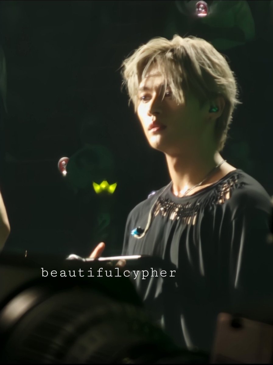 BeautifulCypher's tweet photo. These photos of Minho 🥰 https://t.co/a7NTlmHzNc