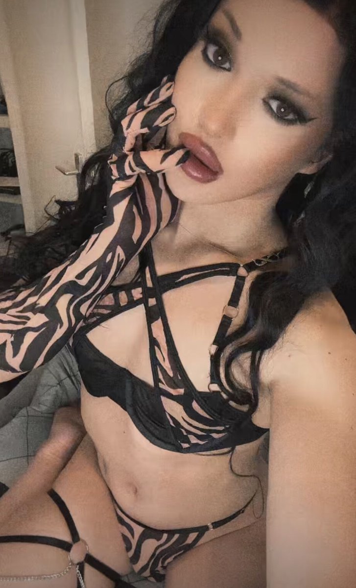 tsninarose's tweet photo. Do you want a trans girlfriend? https://t.co/apuJm8KEIY