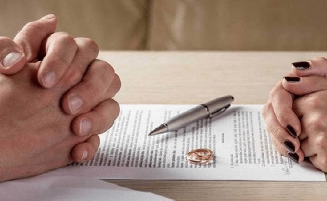 El_Clarinete's tweet photo. Por cada 100 matrimonios en Aguascalientes, casi 50 terminan en divorcios #desamor https://t.co/4pnBdQcyJR https://t.co/RIFdX3CR5H