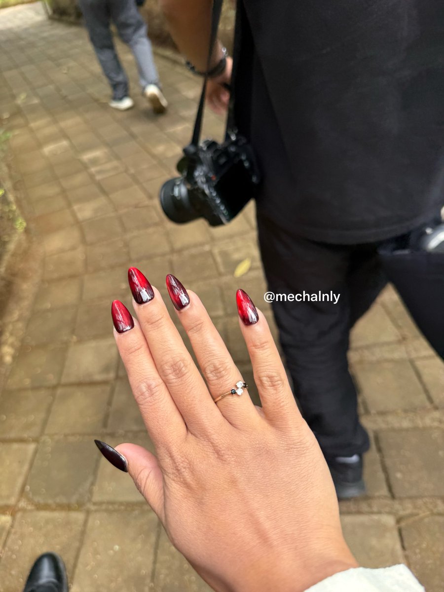 mechalnly's tweet photo. Sederhana tapi aku sukaa.. 😍🥰
Aku suka banget digandeng.. https://t.co/w0cwkmBOO8