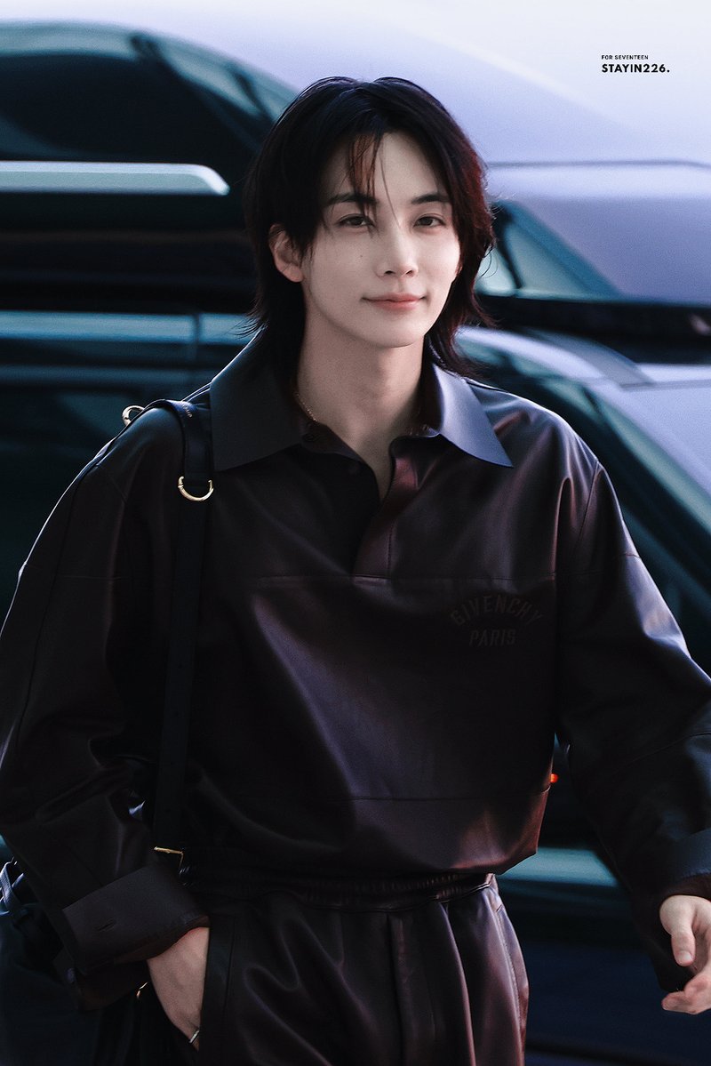 stayin226's tweet photo. 260930 ICN출국✈️🇫🇷

#JEONGHAN  #정한 #윤정한 #ジョンハン
#SEVENTEEN #세븐틴 https://t.co/uHOpx7IxPX