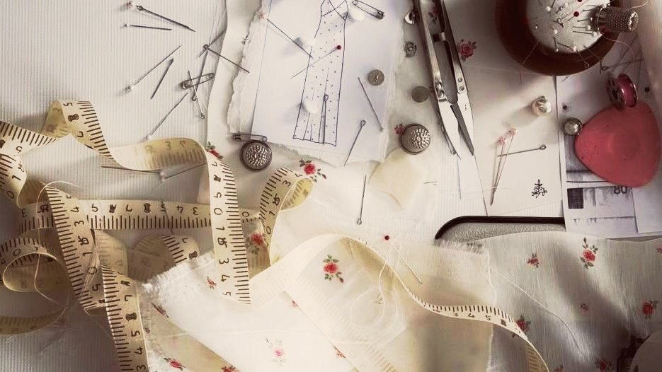 NikasThreads's tweet photo. "For the thousandth time, can you keep still ? Or i'm gonna get them all wrong "

The seamstress took a heavy sigh as she tried to take [𝗥𝗲𝗮𝗱𝗲𝗿]'s measurements, pulling the measuring tape around them to keep in place. https://t.co/17hdSLTZbB