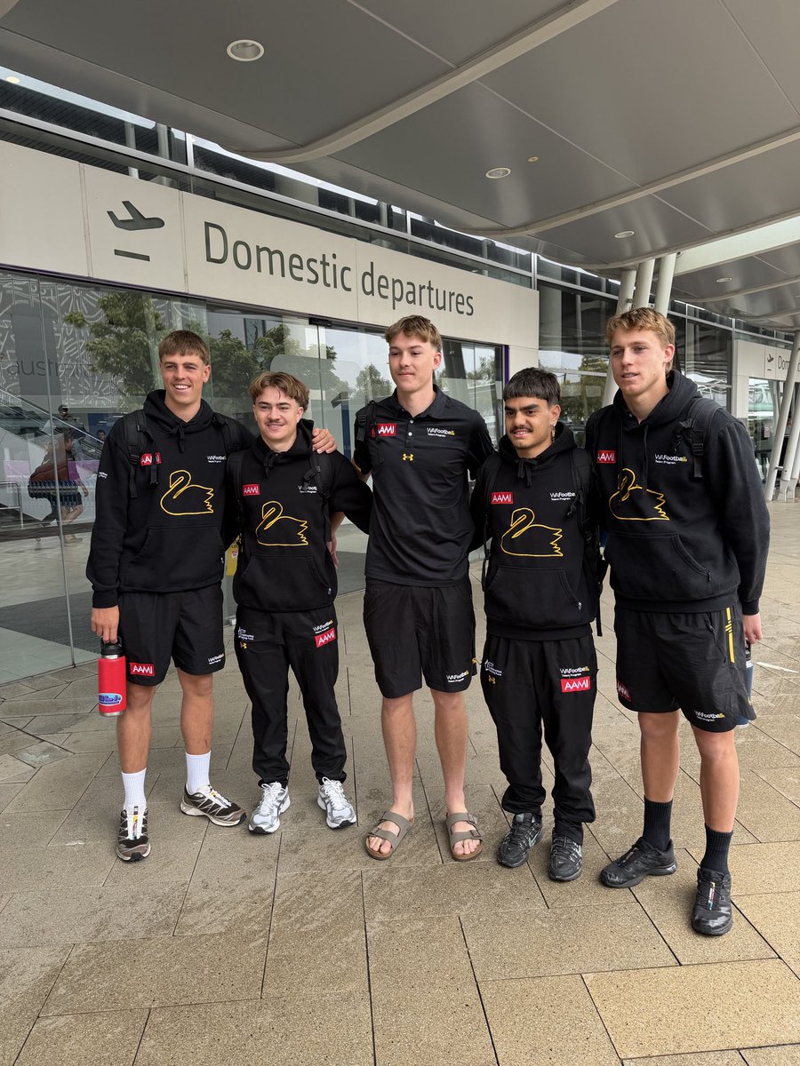 ScubaStv's tweet photo. Off the to the National Draft combine

Koby LeCras and Harvey Spawton-Guy
@WestPerthFC 

Leo Steed @SwanDistrictsFC 

Cam Maynard @SFFCBulldogs 

George Gale @ClaremontTigers 

Heath Mellody and Benji Van Rooyen already in Melbourne @WAFootball 

📺 @10NewsPER @10SportAU https://t.co/pzdsyHo2Xp