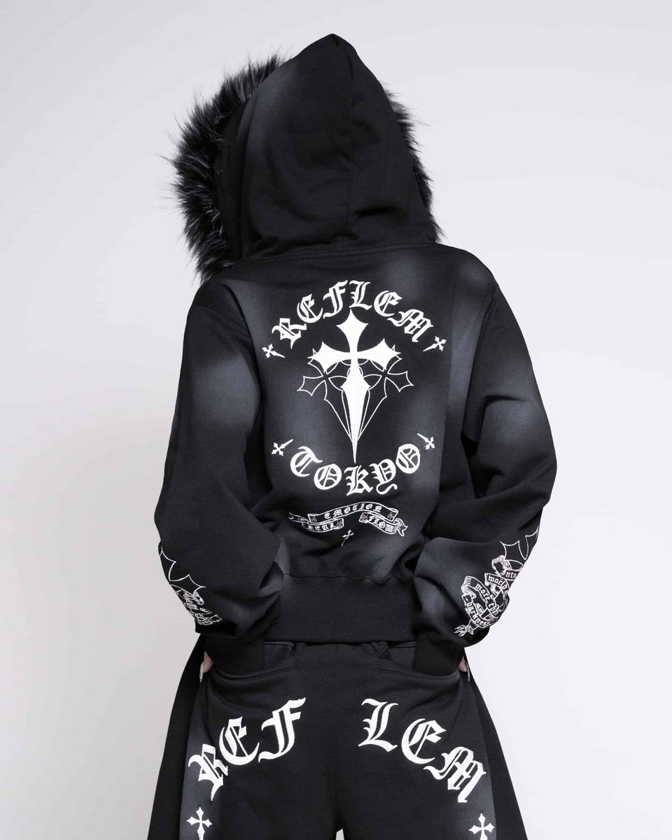 acrotokyo's tweet photo. 【NEW ARRIVAL】
REFLEM【レフレム】
ファー付きクロス刺繍クロップドジップパーカー/全3色
17,380円(税込)

▼商品ページはこちら▼
https://t.co/VcVWzFilVG https://t.co/oB0XqaJXAE