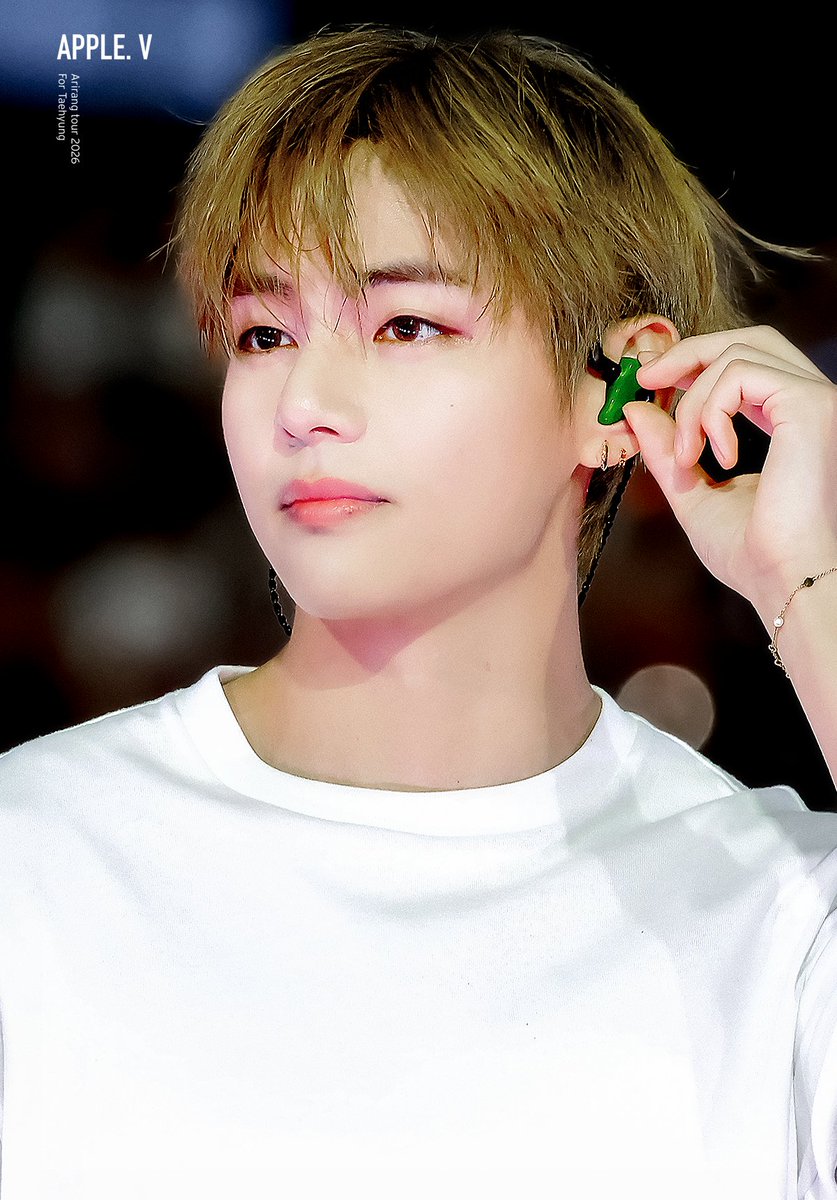 APPLE_V_KR's tweet photo. 태형이 출국했구나 안전하게 잘 다녀와
💜🐯
#TAEHYUNG #BTSV #BTS_WORLDTOUR_PARIS https://t.co/uel1v90OCm