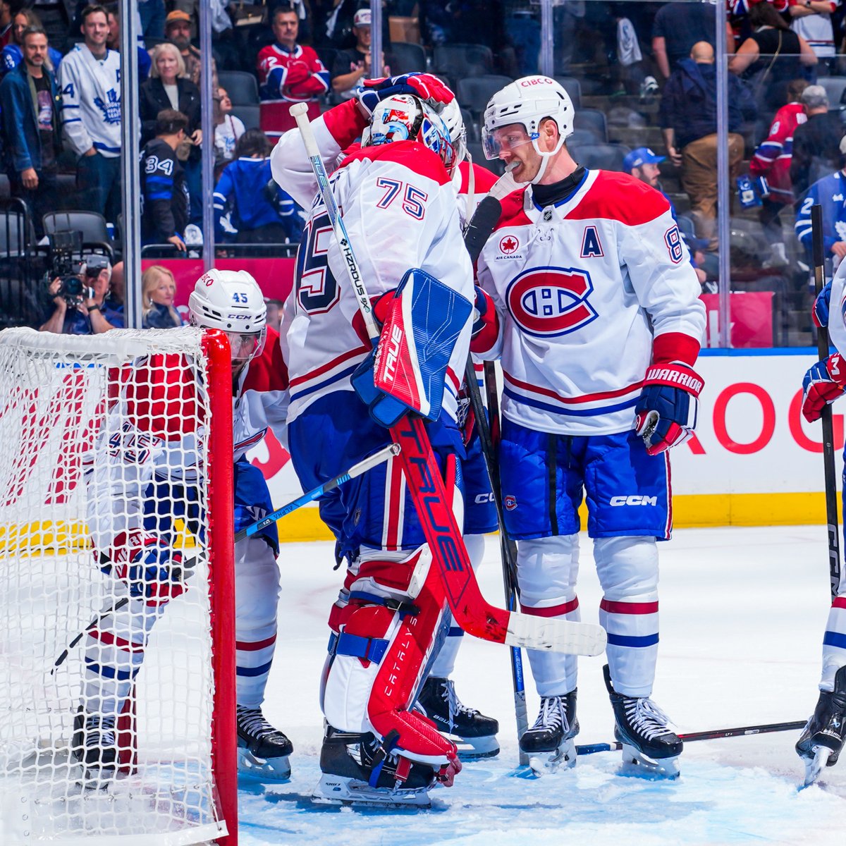 CanadiensMTL's tweet photo. Doby et les Quebs

#GoHabsGo https://t.co/CCfTtN43Ua