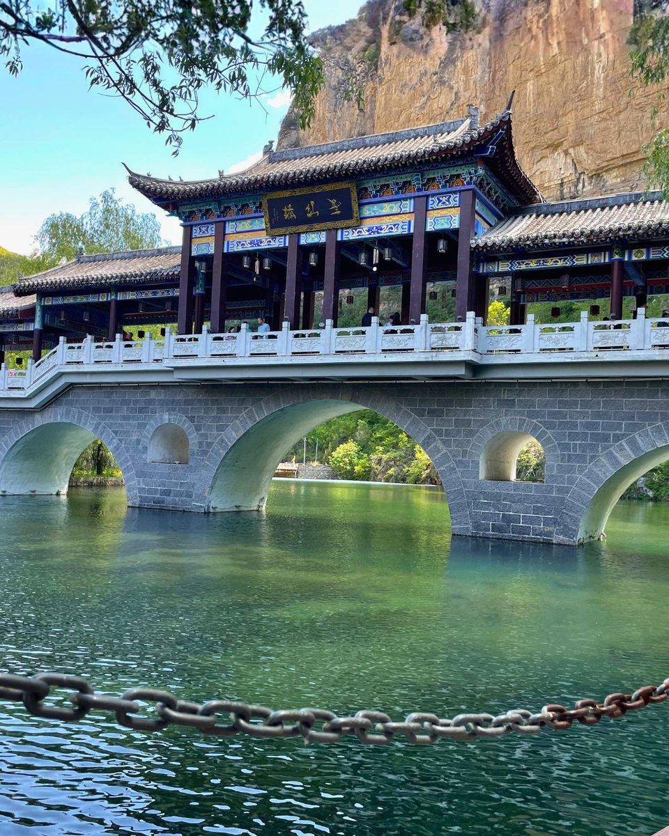 Cangzhou_China's tweet photo. If September in Cangzhou had a highlight reel, this would be it. ☀️✨

From seas of sunflowers to the Bohai coast, from acrobats in motion to people practising Wushu on the sports field, here are 10 snapshots of a city that never stops surprising us.

#Cangzhou #ChinaTravel #GrandCanal #ExploreChina #TravelChina