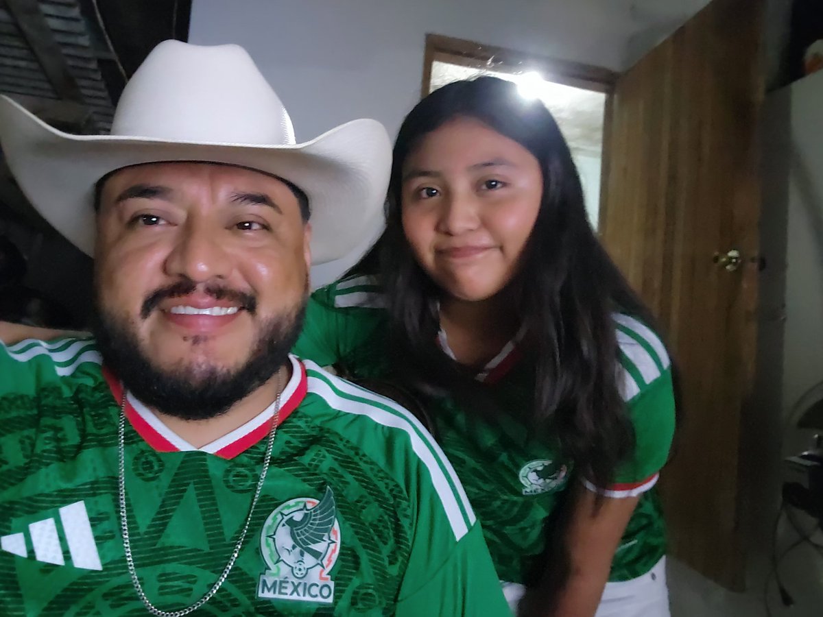 ElMayoShock's tweet photo. @TUDNMEX @miseleccionmx @SeleccionPeru @MiCanal5 @VIX #LaEraDeRafa https://t.co/IcKYLBudKI
