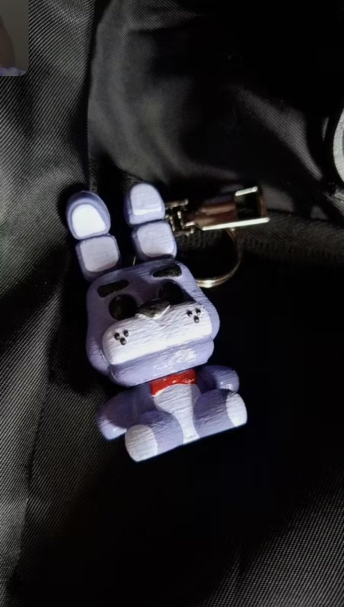 httpscai0's tweet photo. to tão mal que a orelha do meu bonnie quebrou 😭 https://t.co/2jHkt5GJdd