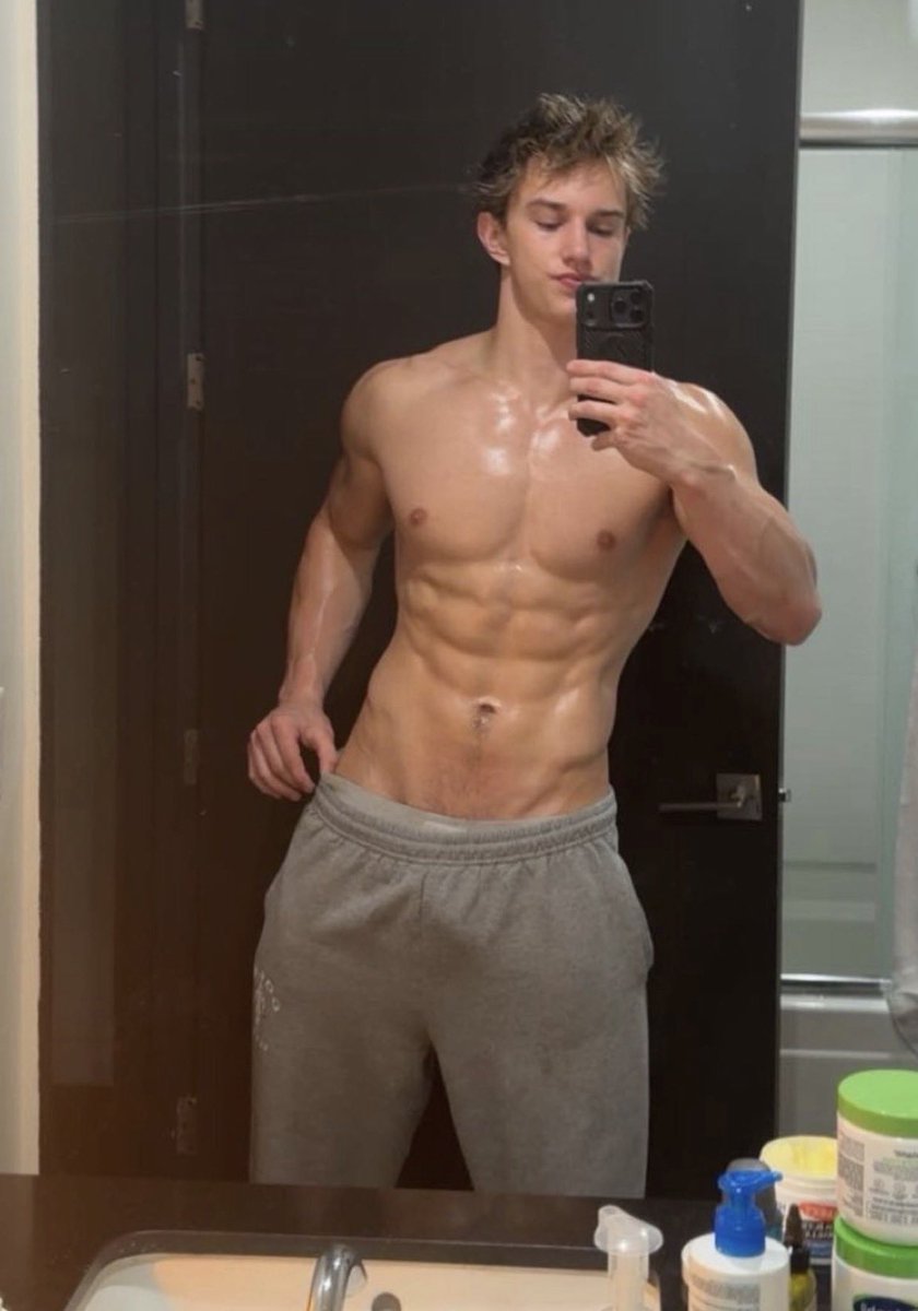 MasterGavi6kz's tweet photo. You were never meant to keep your money…you were meant to hand it over to someone who actually deserves it. 👑💸

DM~ https://t.co/1YUPG3OD4G for calls, custom videos, and tributes. I’m available day and night for those who know how to obey. https://t.co/77j7Ye6Nxu