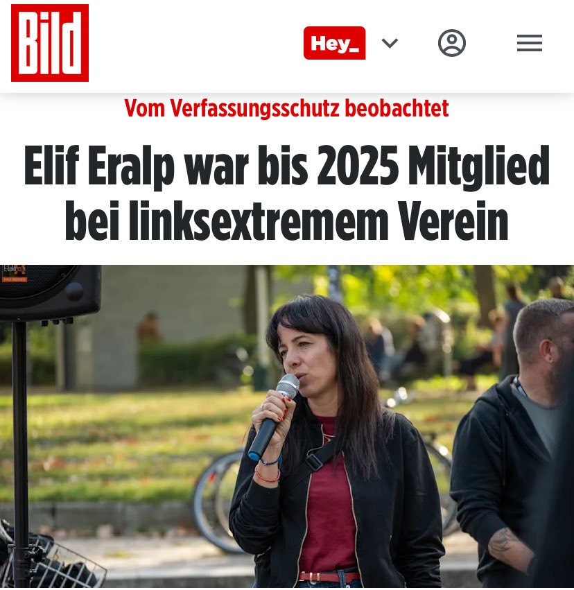 blackcrow_50's tweet photo. @Sentinel2111 @UlrichSiegmund Aber Linksextremisten, die Terroristen und die #Hammerbande unterstützen findest du dann wohl ganz toll? 🤡 #AntifaVerbot #LinkeVerbot #DieLinke https://t.co/p2qtEt0UXm