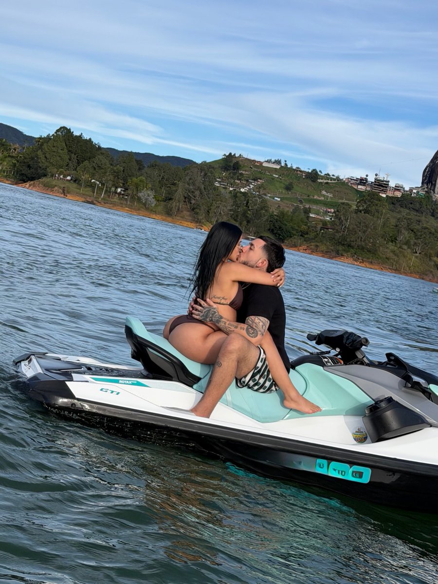Mendezmariiafer's tweet photo. Amooo verlos Felices 🩵🥹✨ https://t.co/sIhifKPx26