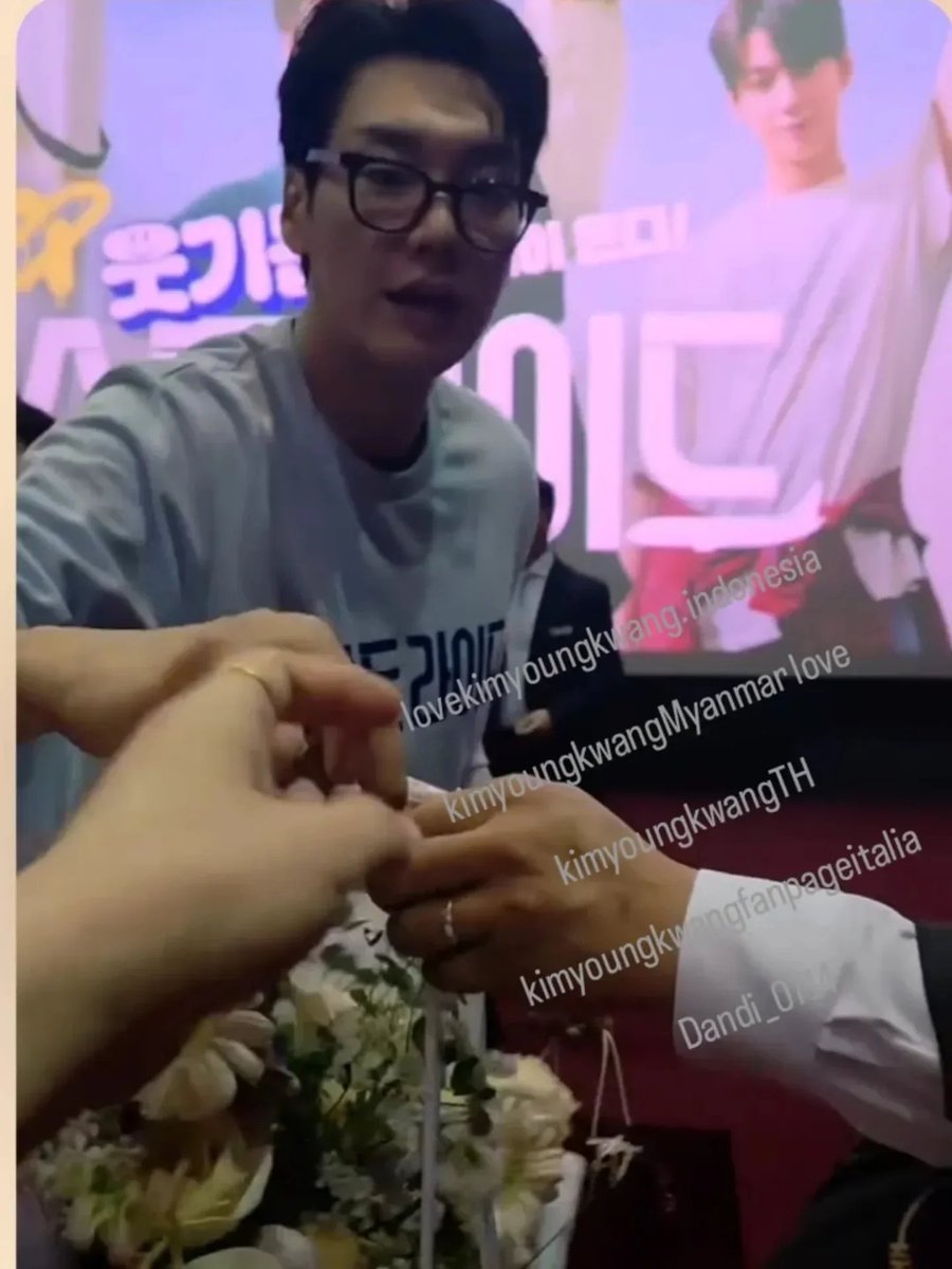 kykglobalglory's tweet photo. Our Third Support ๐
November 8, 2025
Greetings on stage In Busan
First Rideโ๏ธ
ํผ์คํธ ๋ผ์ด๋ ๋ฌด๋์ธ์ฌ๋ก
๋ถ์ฐ์ ์จ ๊น์๊ด๋ฐฐ์ฐ๋์๊ฒ
๋นผ๋นผ๋ก ๋ฐ์ด๋ฅผ ๋ง์ ๋นผ๋นผ๋ก์, ๊ฝ๋ค๋ฐ์
์ค๋นํ์ต๋๋ค๐๐ช
๐ฒ๐ฒ๐น๐ญ๐ฐ๐ท๐ฎ๐ฉ๐ฎ๐น
#kimyoungkwang #๊น์๊ด
#globalglory https://t.co/ZGY1zG98it
