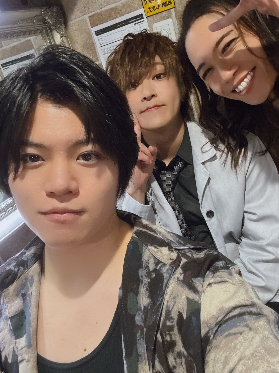 teyanday_MK's tweet photo. てやんでぃ🤚

2部はゆごはんと翼にぃが遊びに来てくれます🙈💕

大好き三兄弟でございますよ❤️❤️❤️

つっくんありがと❣️ https://t.co/e7wV3oqgR7