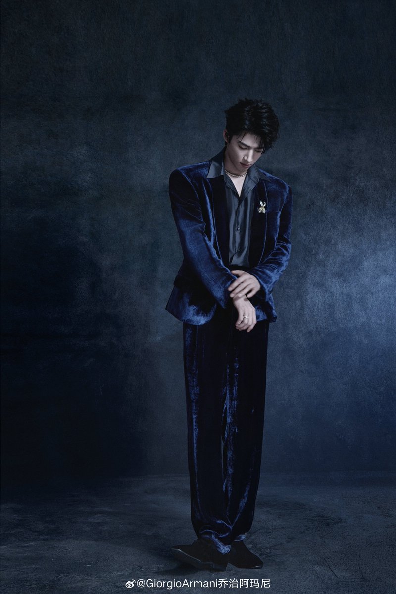 Xengyue's tweet photo. Just defining the standard in @armani. https://t.co/zY2eooPk1x