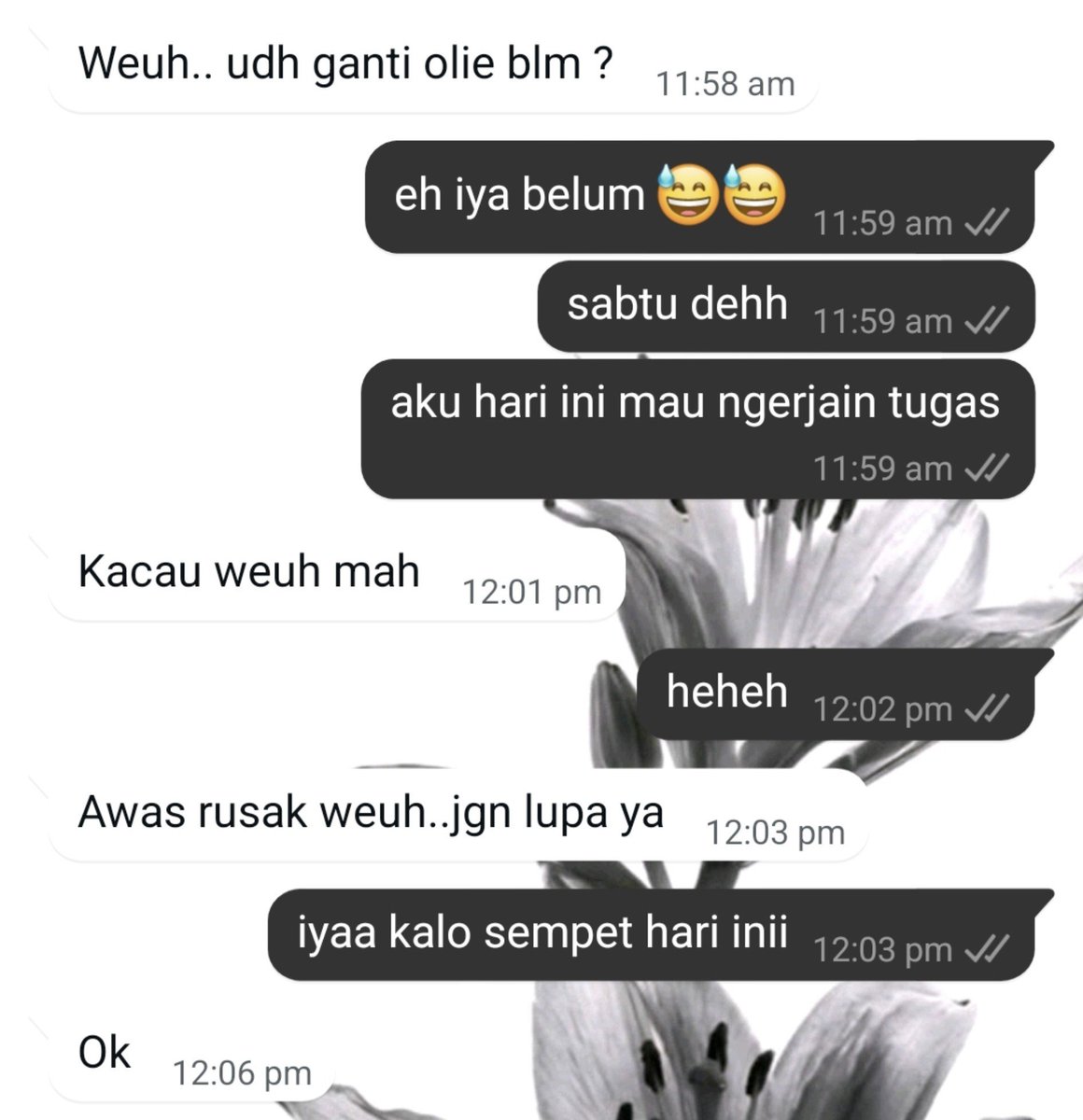 kiithipie's tweet photo. agak nya gua ga berbakat dengan permotoran ini, alias ga pernah inget ganti oli dan GA PAHAM✌🏻🥲 https://t.co/7gktfgSy34