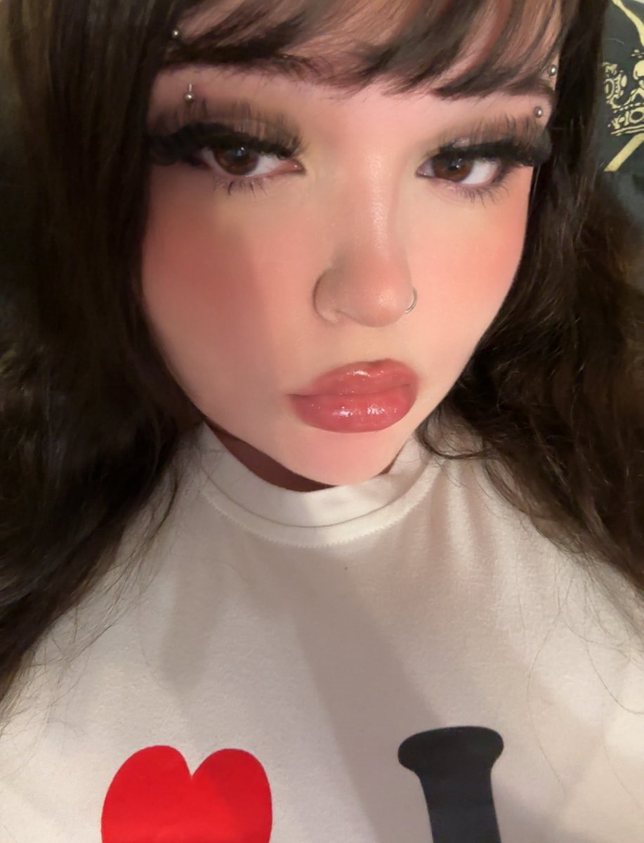 bisksis's tweet photo. im sorry for being inactive i miss yall https://t.co/zTV7rqW9o0