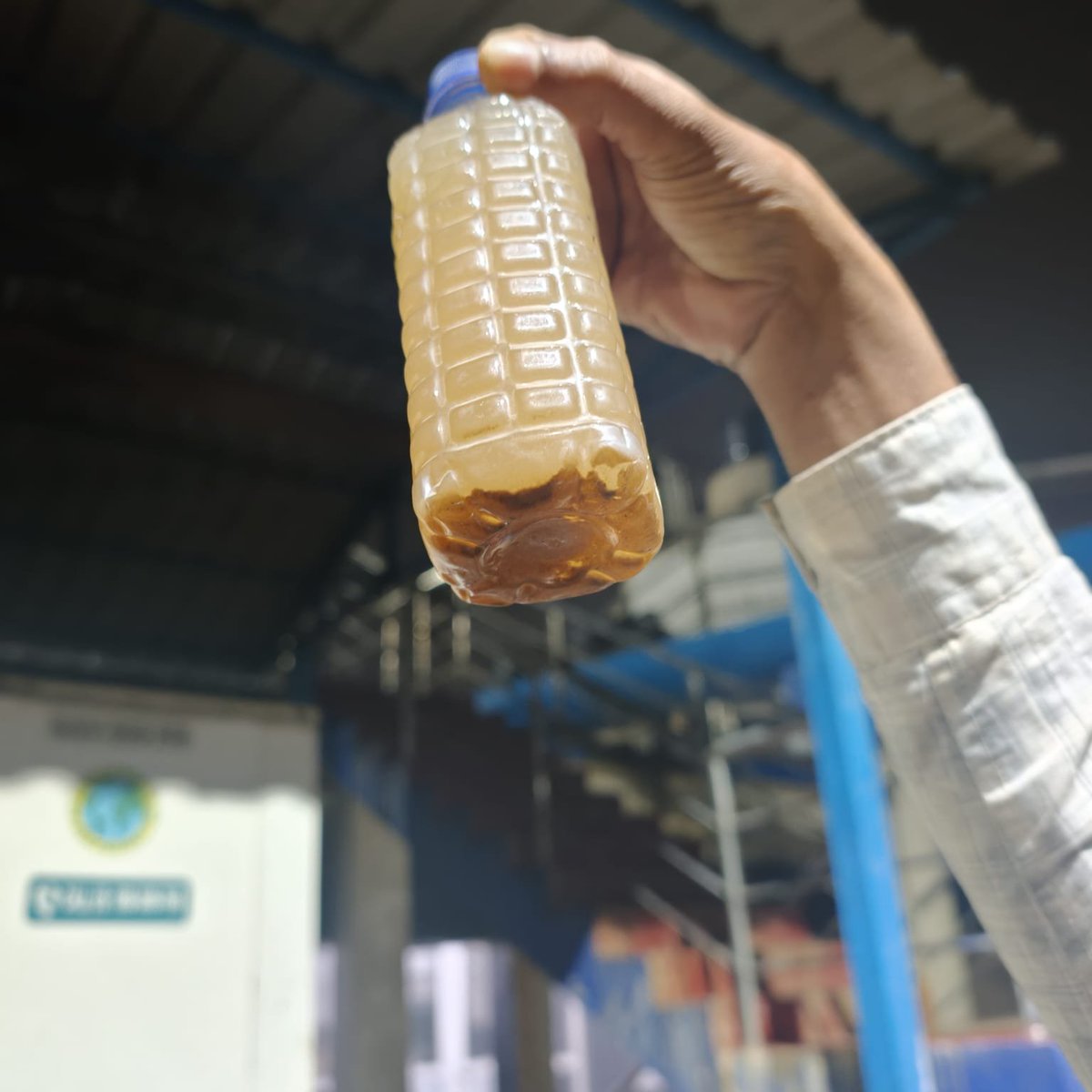 Debasish00111's tweet photo. @WatcoOdisha your Water Treatment plant in Bhubaneswar didn't able to Filter Rainy season River Mud water 💦😞... kindly install high level filter infrastructure @CMO_Odisha @KVSinghDeo1 @IPR_Odisha @HUDDeptOdisha @bmcbbsr @SecyChief @MoHUA_India @KVSinghDeo1 @BDA_BBSR https://t.co/VyTB0KL4BW