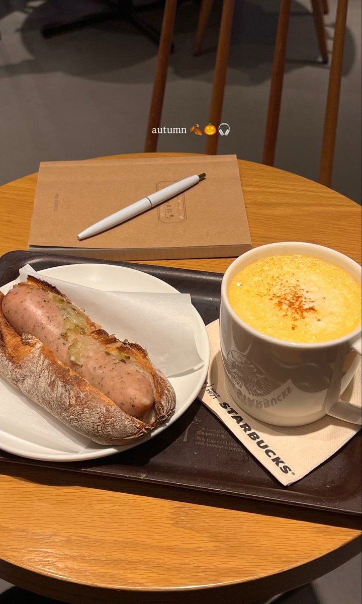 77_nnlife's tweet photo. 楽しみにしてたスタバ新作 ☕️🤎
かぼちゃ好きにはたまらないほんのり甘いスープだった https://t.co/NZkk6lkDpl