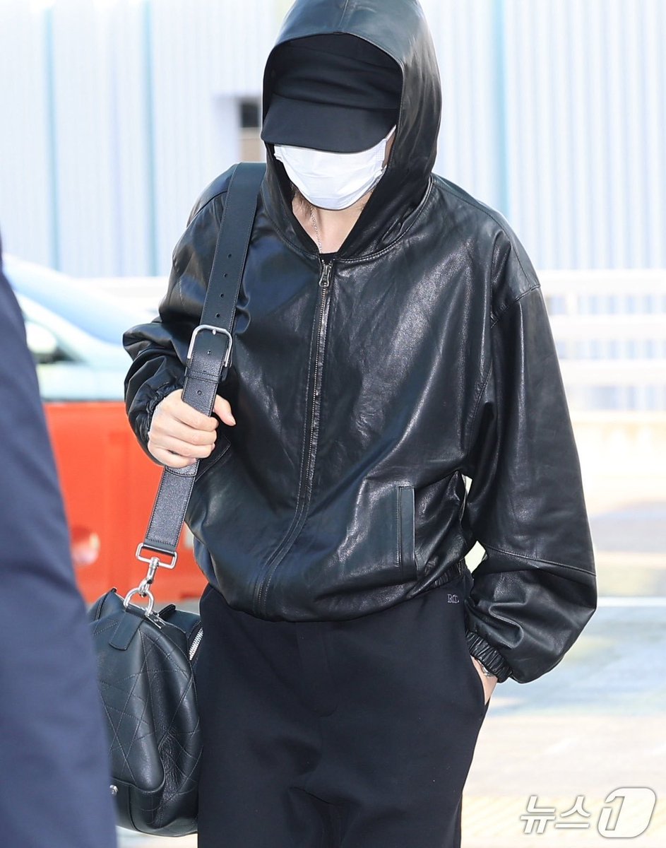 TeresiuxDJ's tweet photo. @ParkJiminMEX13 HAVE SAFE FLIGHT JIMIN
JIMIN JIMIN 
WITH JIMIN TILL THE END 
#ParkJimin #Jimin 
#지민 https://t.co/4Wv5eqh3aB