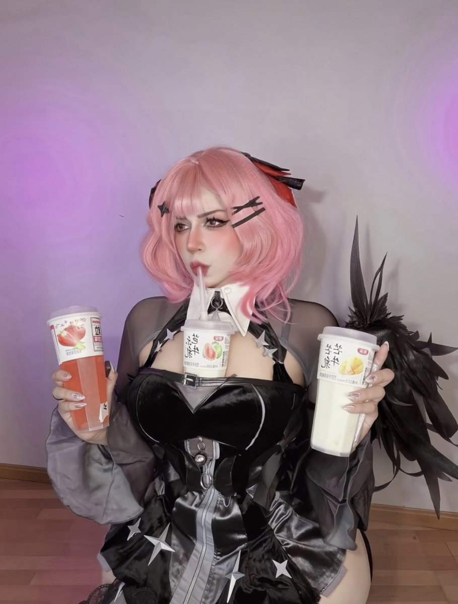 Kattxds7's tweet photo. Que versión te gusta ms de Remielle
🖤 O 🤍?🫶🏻

Cosplay @Kattxds1 🩷

#remielle�� #zzz #zenlesszonezerocosplay #zenlesszonezero #game https://t.co/KQnubJMxy1