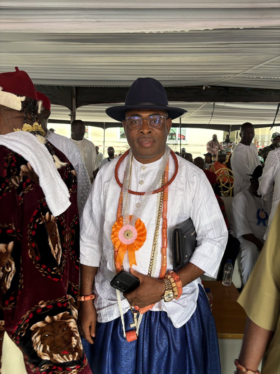 Chiefamaliliste's tweet photo. CHIEF AMB. AMALILI STEPHEN CHINEDUM joined Ohanaeze Ndigbo, Delta Central and South Senatorial Districts in celebrating the 22nd Igbo Day Cultural Celebration.
A wonderful gathering celebrating Igbo culture, unity, and heritage, with friends, well-wishers, and non-indigenes. https://t.co/dWtQ2yfXWH