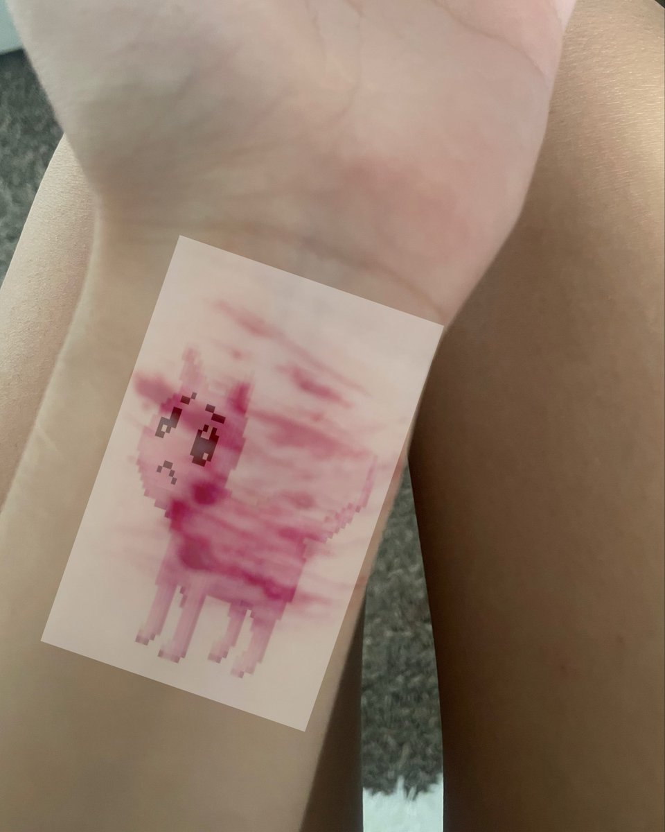 shugarsutures's tweet photo. uwaaa pchan what are you doing there?!

AI GENERATED, NOT REAL #SFXMAKEUP https://t.co/fejm0SRa7V