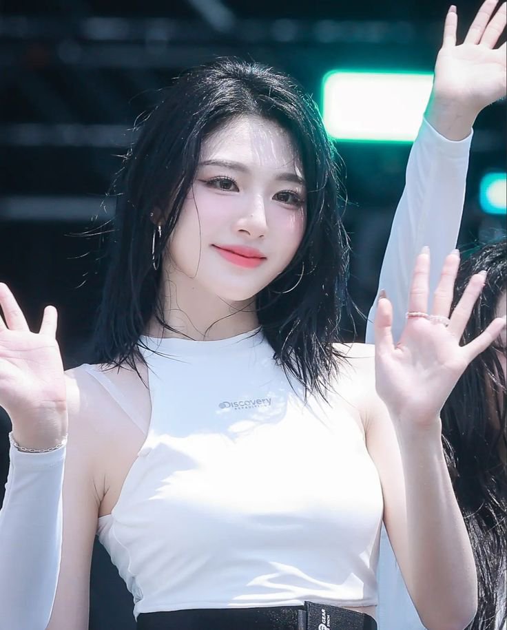 zhxinyuu's tweet photo. Ting tong~~

You have a message @ahyeocni my lil sister💜 https://t.co/Xs5sZ0kLS2