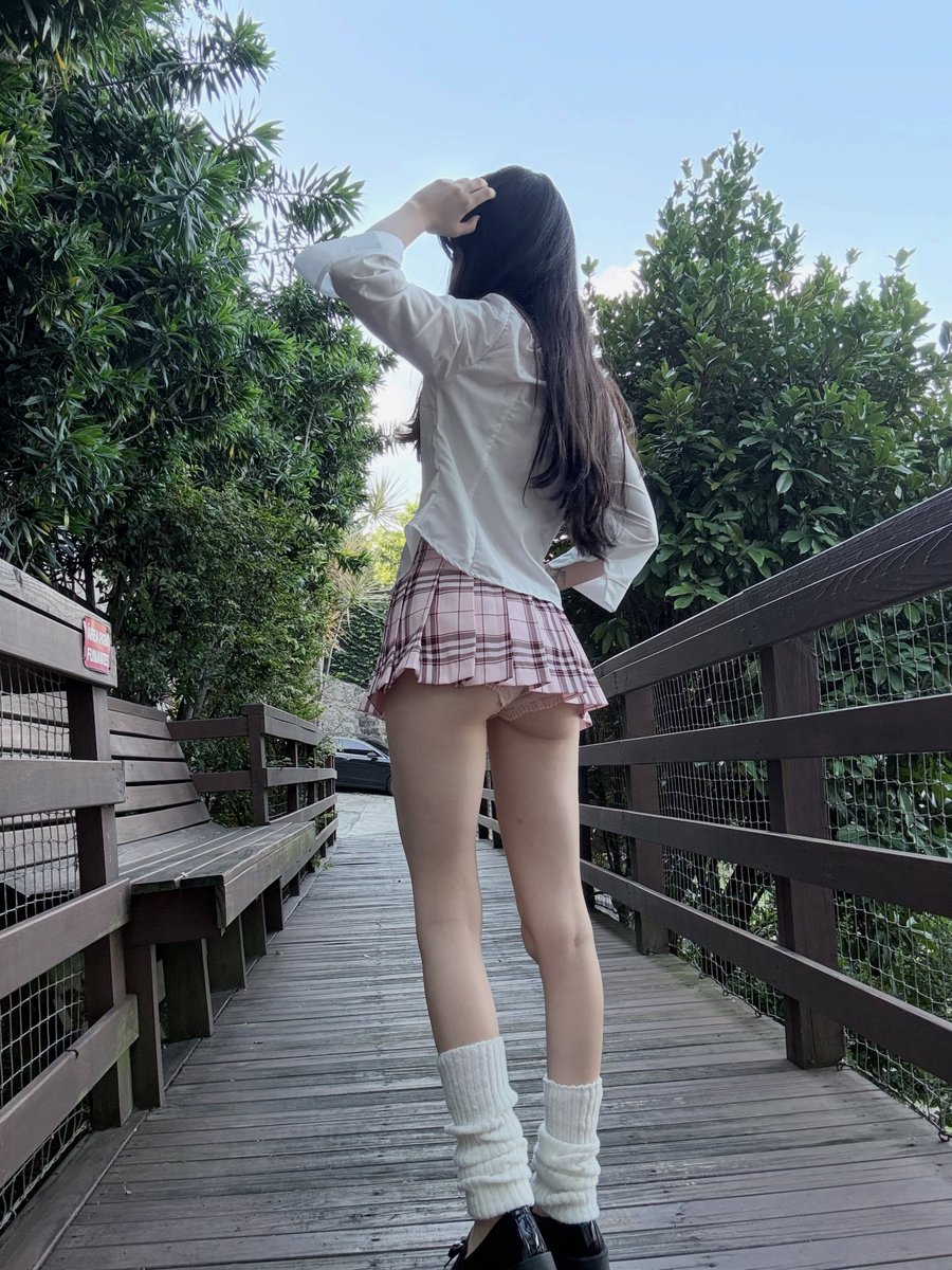 faustcg17's tweet photo. 有我这样的女朋友 你还不知足吗 https://t.co/xSHBcHzBQb