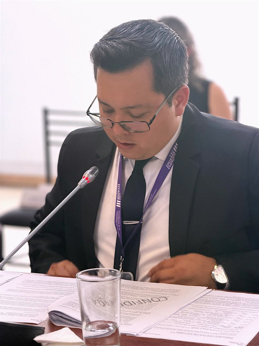 EGuzmanurresta's tweet photo. Seguimos trabajando desde la Comisión de Seguridad Integral en el tratamiento de la Ley Antimafias, una propuesta que busca fortalecer las capacidades del Estado frente al crimen organizado.

Agradezco a los delegados de la Secretaría de Integridad Pública y de la Secretaría General Administrativa y de Gestión del Sector Público por sus aportes y observaciones, que contribuyen a fortalecer este proyecto de ley.

Continuaremos trabajando con responsabilidad para construir herramientas efectivas que permitan enfrentar al crimen organizado y fortalecer nuestras instituciones.

#LeyAntimafias #AsambleaNacional #Seguridad #JhajairaUrresta