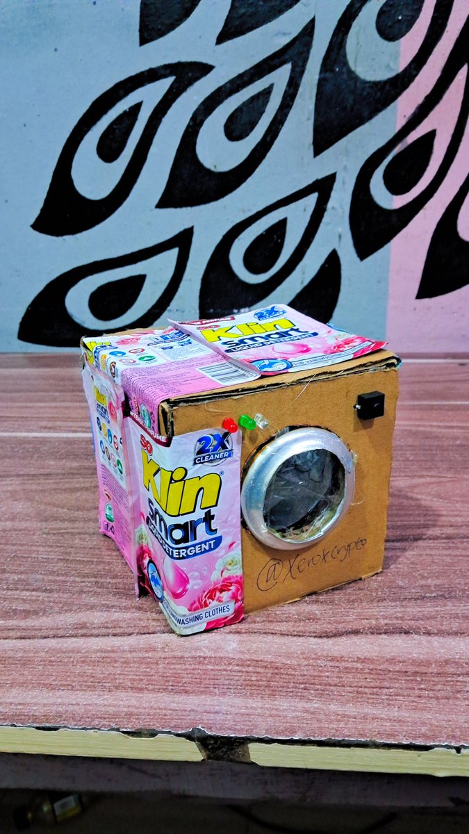 XeroxCrypto0's tweet photo. This is my entry for the @soklinnigeria Challenge, and I’m excited to show you what I created.
I made a mini Washing Machine from SoKlin liquid detergent sachets, bringing engineering creativity to an efficient way to use my favourite detergent.
#SoKlinSachetToSuccess #SoKlin https://t.co/nq5SK3fAhl